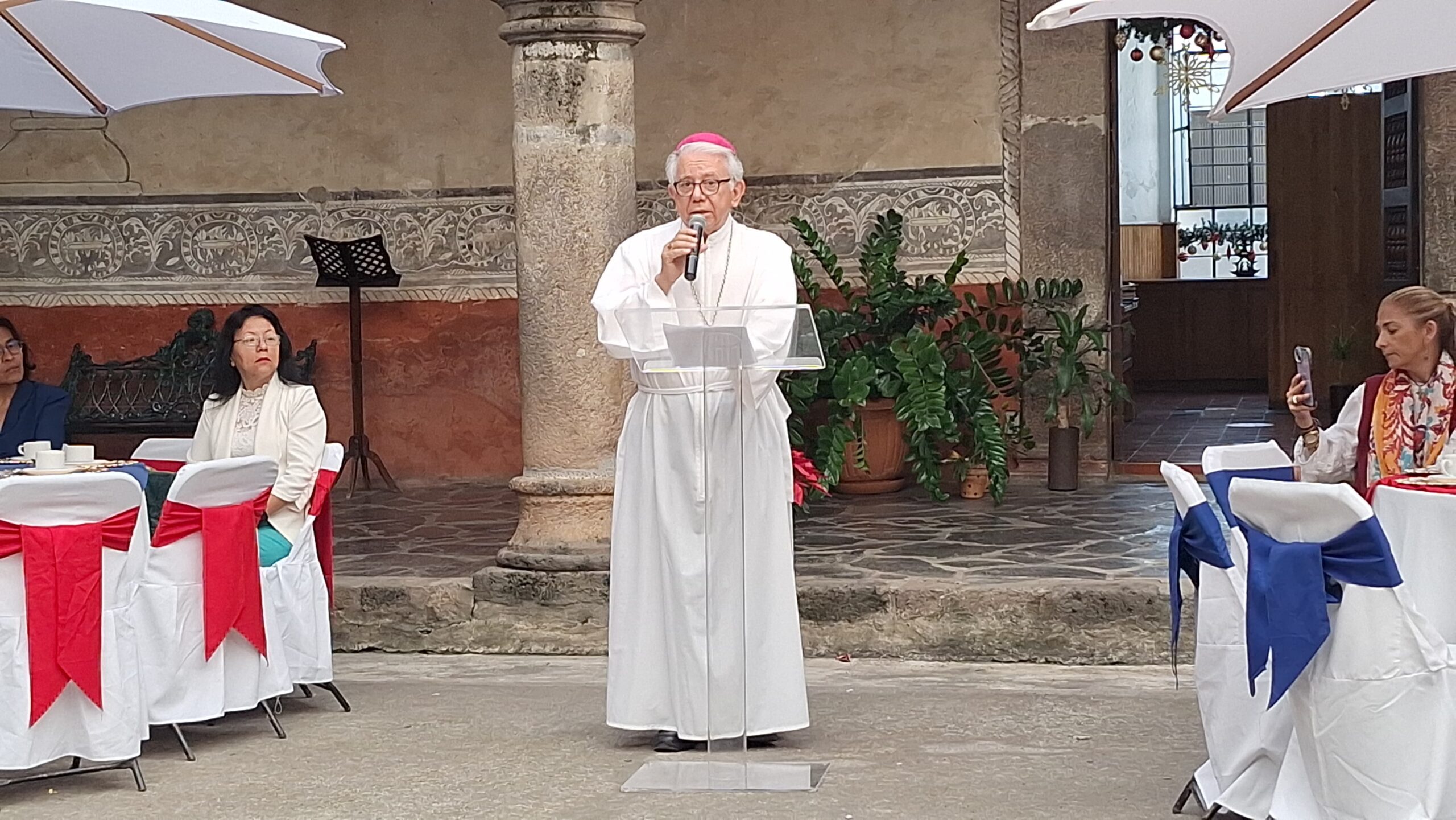 Iglesia pide no creer en falsas ideologías