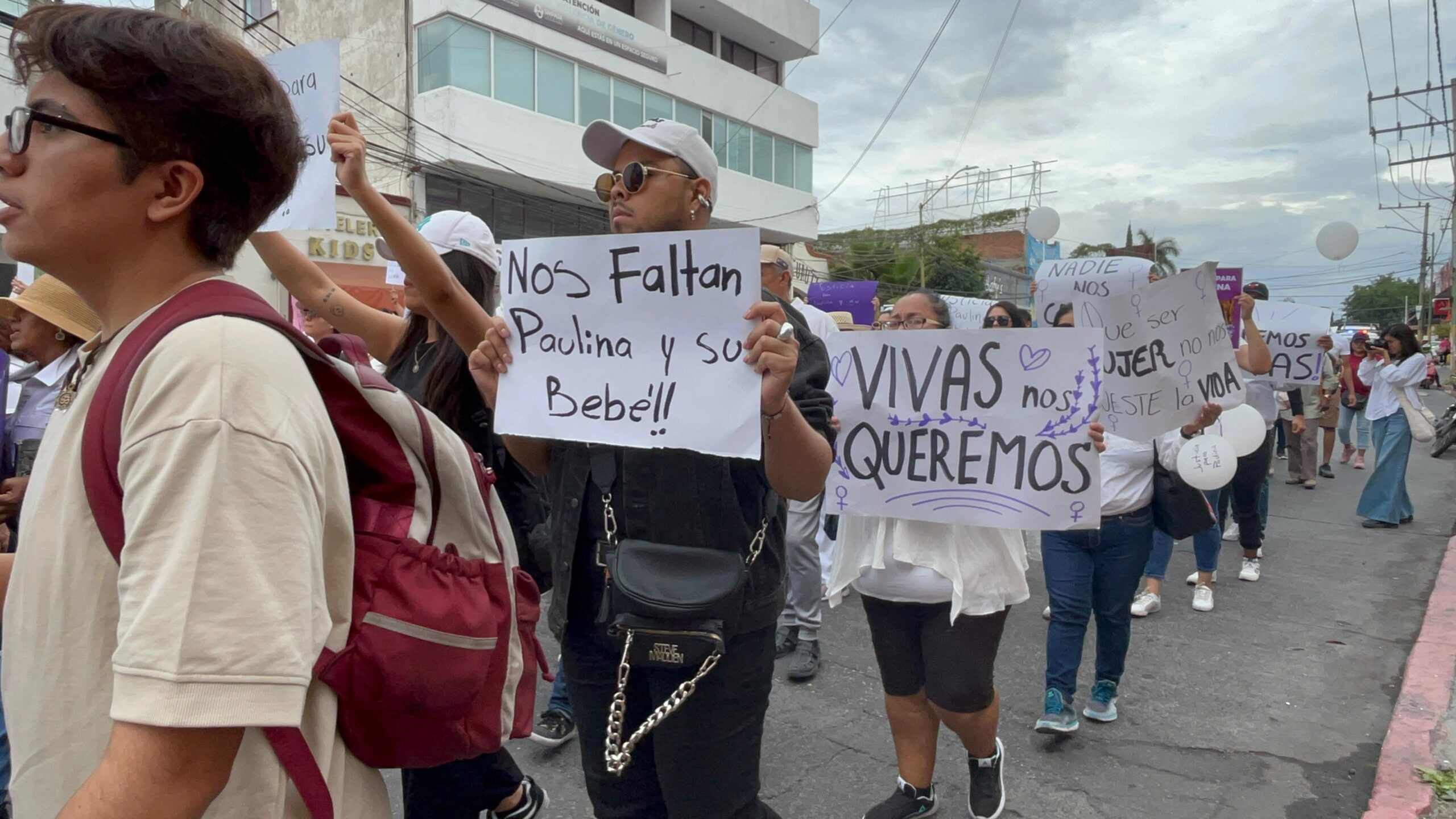 Justicia para Paulina y su bebé, exigen ciudadanos durante marcha en Cuautla