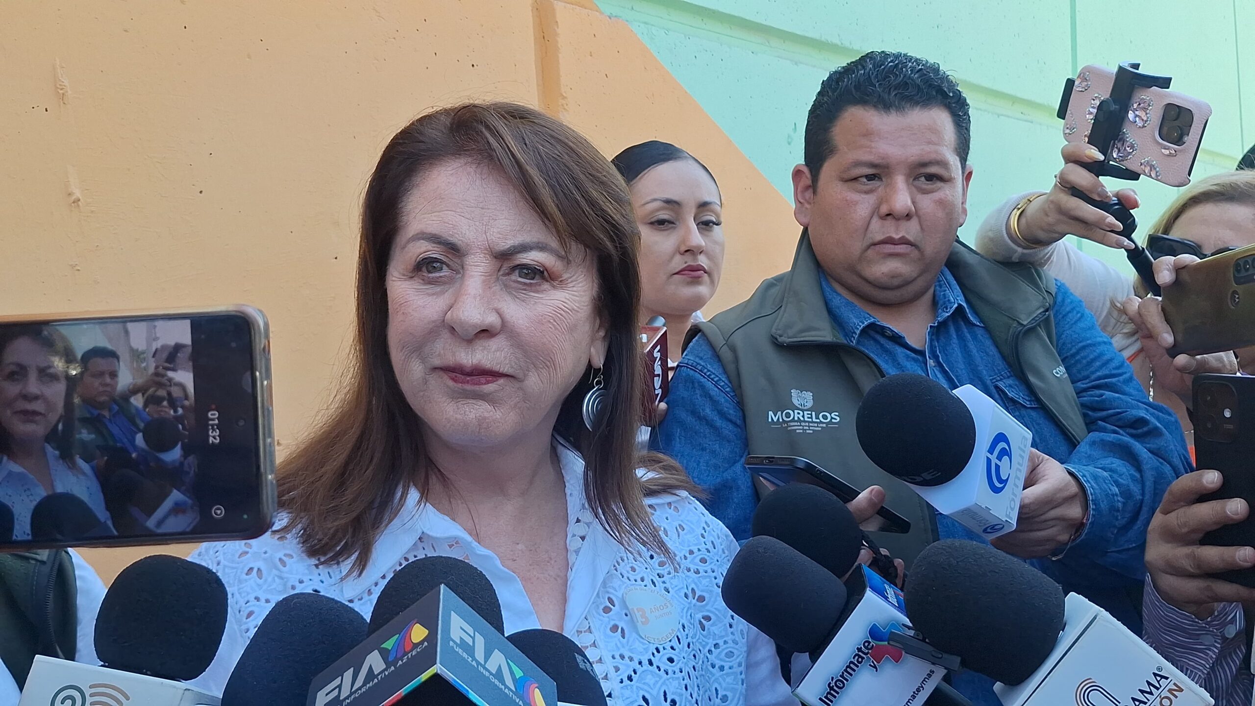 Gobernadora de Morelos reconoce el mal estado de las carreteras