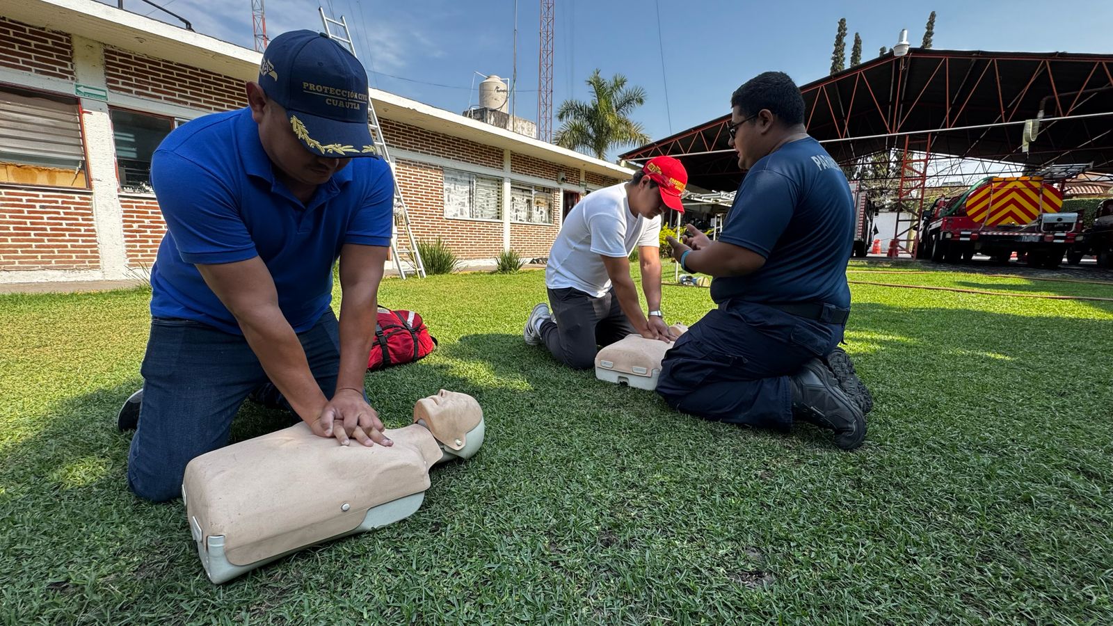 Se capacitan 13 elementos de cuerpos de emergencia de Cuautla en primeros auxilios