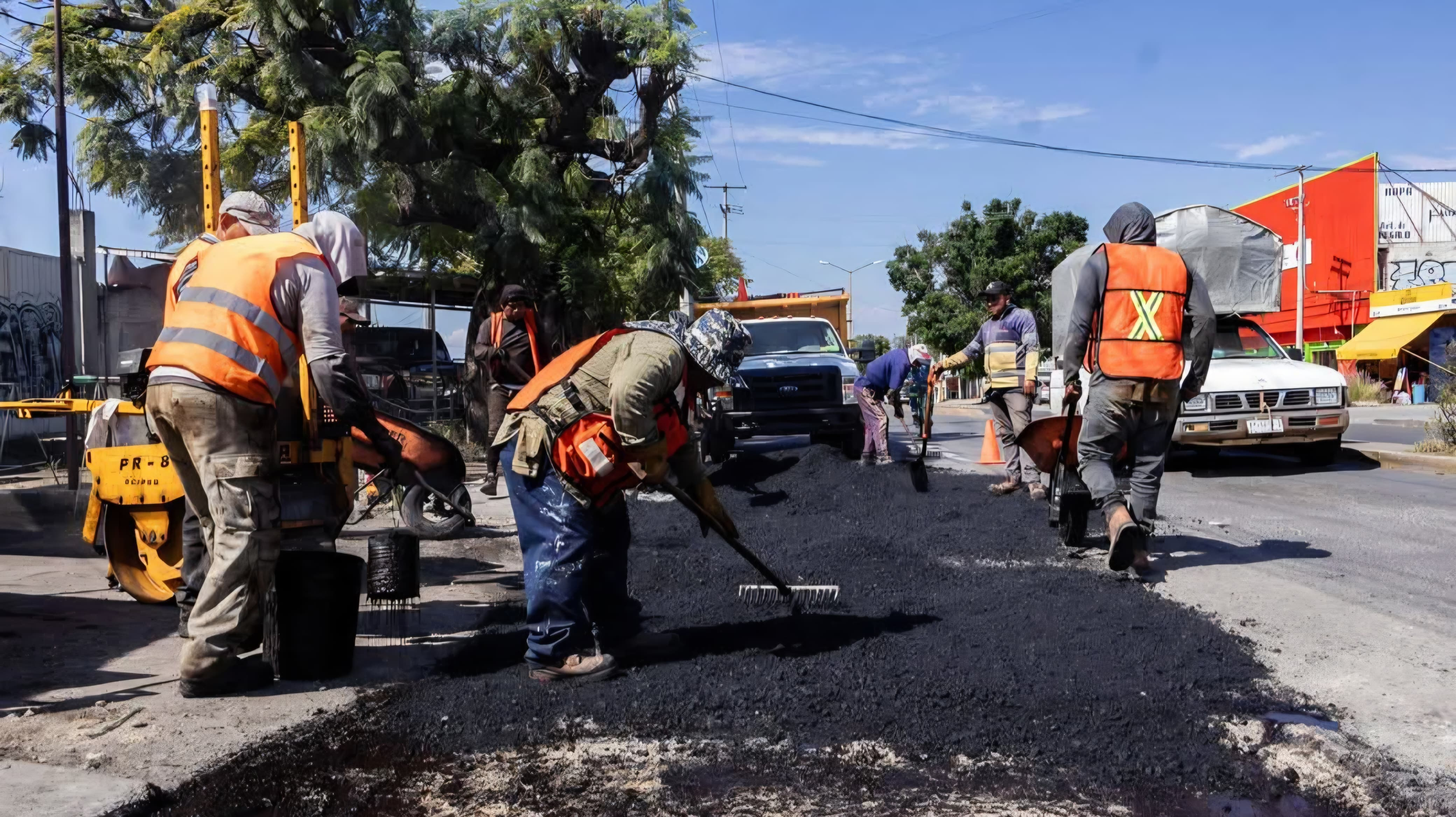 Continúa el programa permanente de bacheo de calles y avenidas en Cuautla