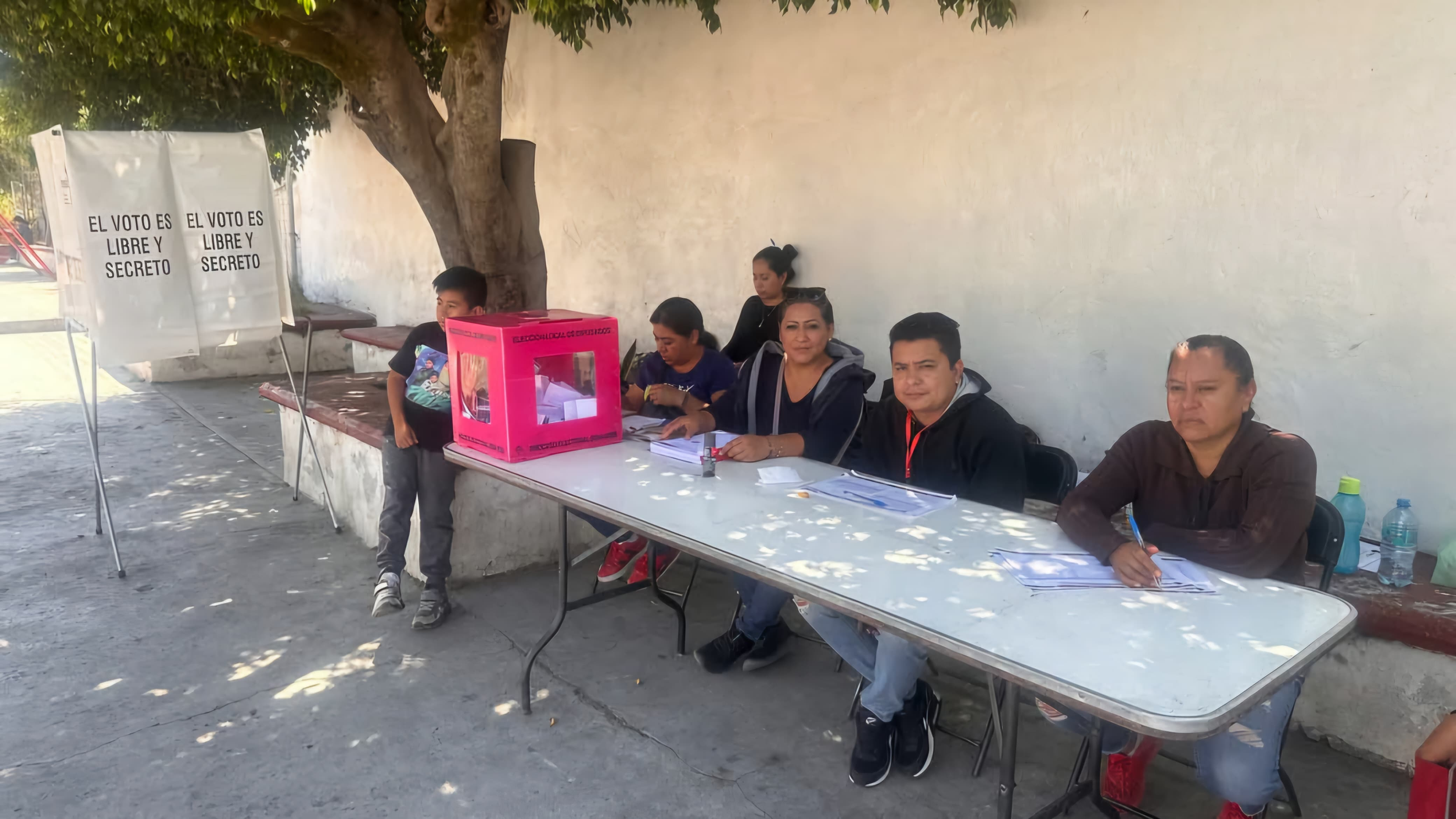 Sin contratiempos se llevan a cabo las elecciones para ayudante municipal en Ayala